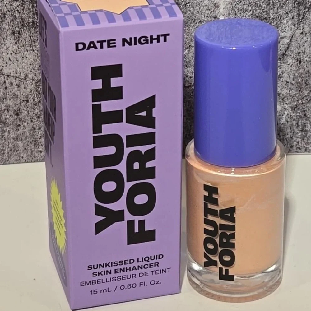 NEW Youth Foria Date Night Sun-Kissed Liquid Skin Enhance color Illuminating